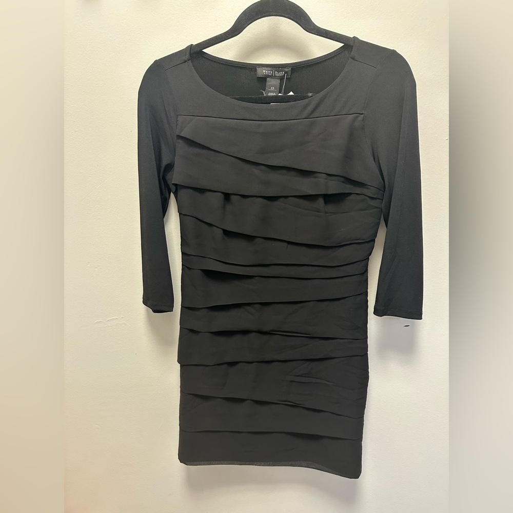 White house Black Market bodycon dress in black size XS